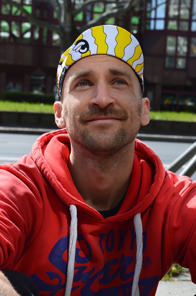 Dieses Bild hat ein leeres Alt-Attribut. Der Dateiname ist portraet-paul-eggert-vorstellung-parkour-costa-del-sol-parkourjungle.de_.jpg